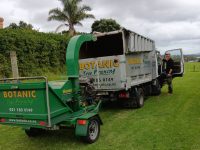 Mangere Bridge Community Orchard Apr 2023 - Petes truck